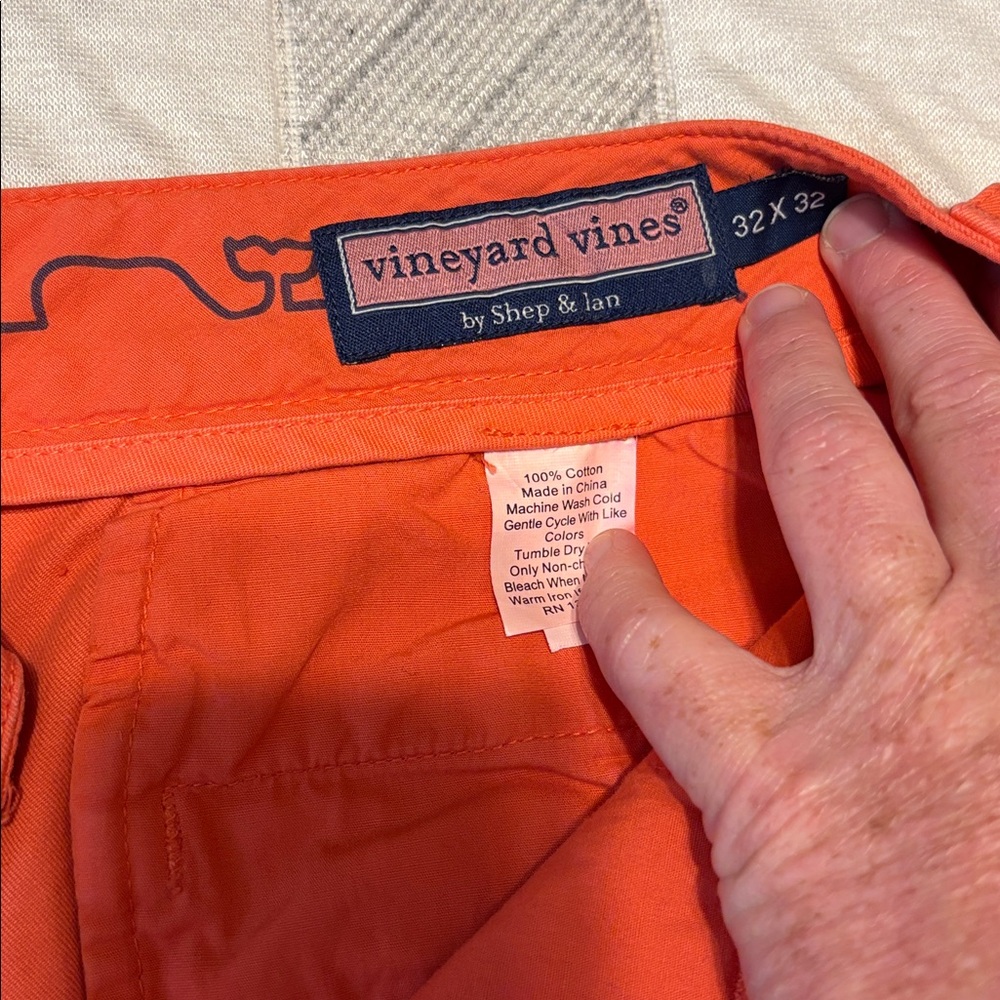 Vineyard Vines Men’s Chino orange coral 32x32 pant - Picture 2 of 2